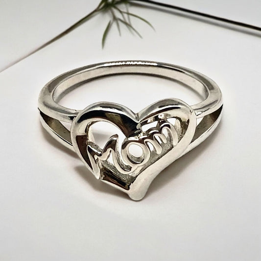 Beauty Heart Mom Ring